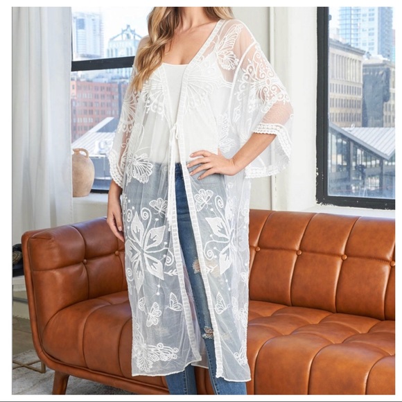 Summer Loving Boho Chic Lace Kimono Duster - Picture 3 of 5